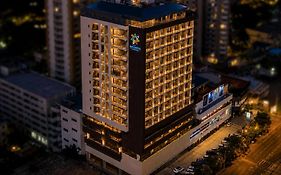 Aura Suites